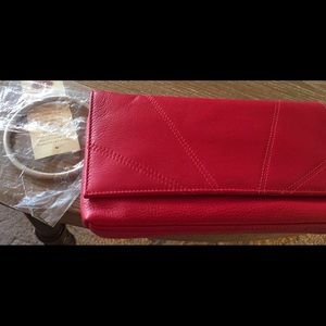 Clutch-Leather “NWT”